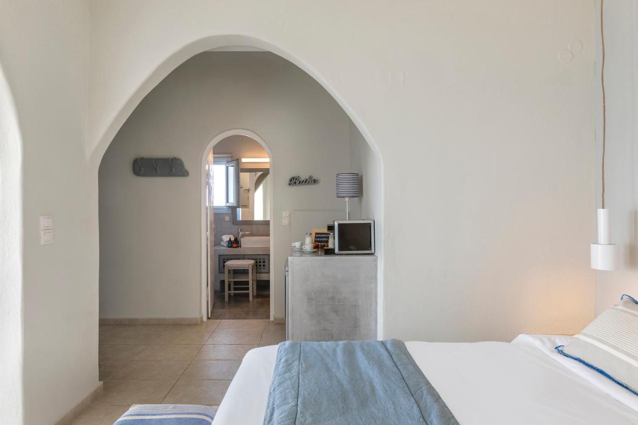 Blue Dolphins Apartments Firostefani Extérieur photo